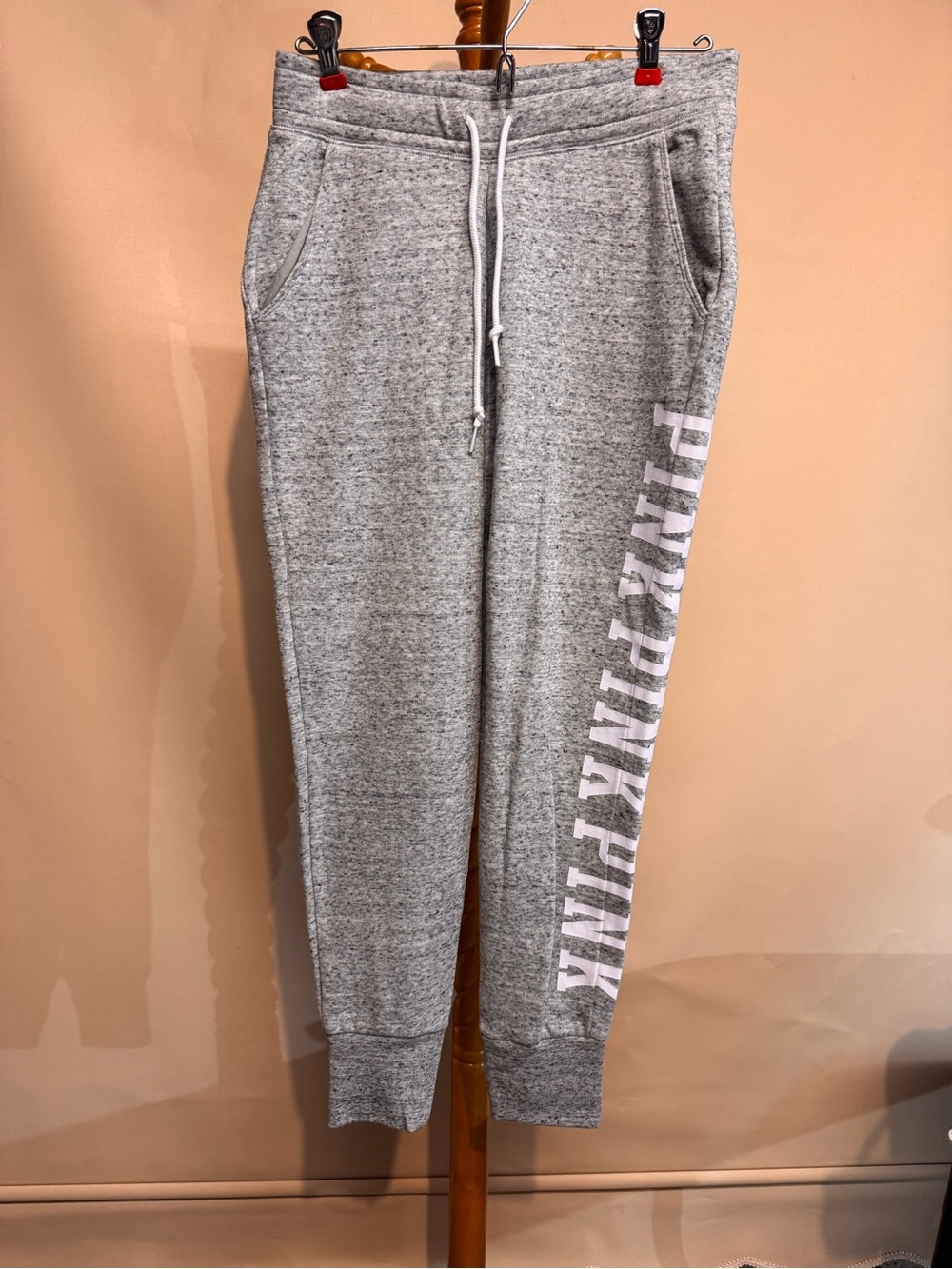Women’s PINK Victoria's Secret Light Gray Logo Jogger Sweatpants with Pockets